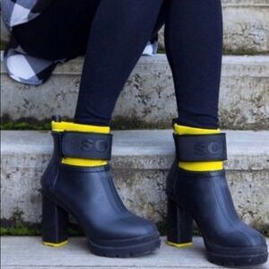 SOREL Medina III Waterproof Heeled Ankle Rain Boot Black Booties Womens 9.5